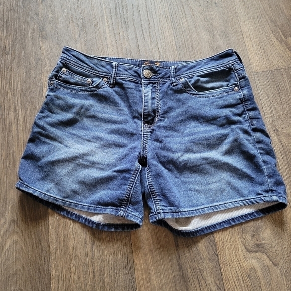 Seven 7 Jean Shorts Size 10 - Picture 1 of 3